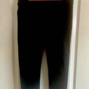NWT Fabletics Capri Leggings